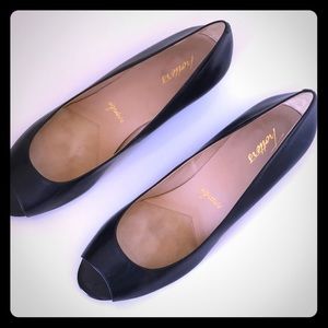 Trotters signature peep toe wedges black 12M